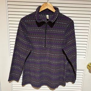Exertek women’s fleece sweater size large pullover 1/2 zip.